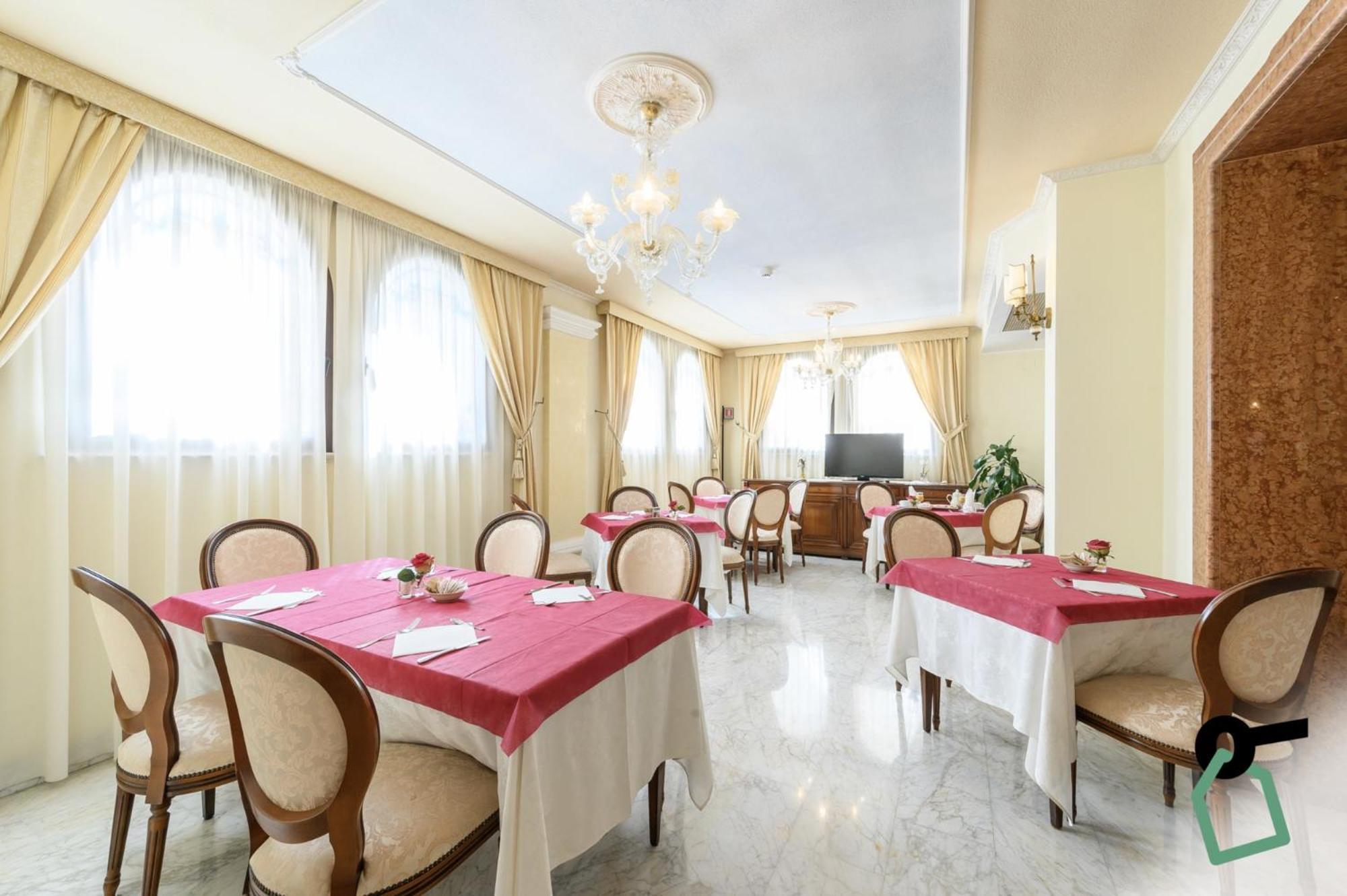 Hotiday Room Collection - Olbia Porto מראה חיצוני תמונה